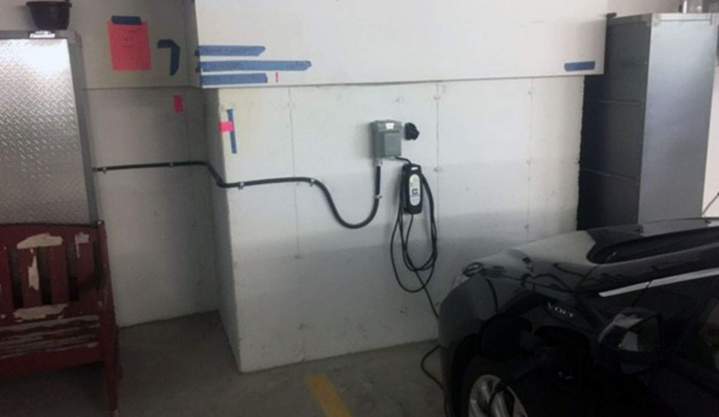 Installation borne véhicule électrique Outaouais (Québec)