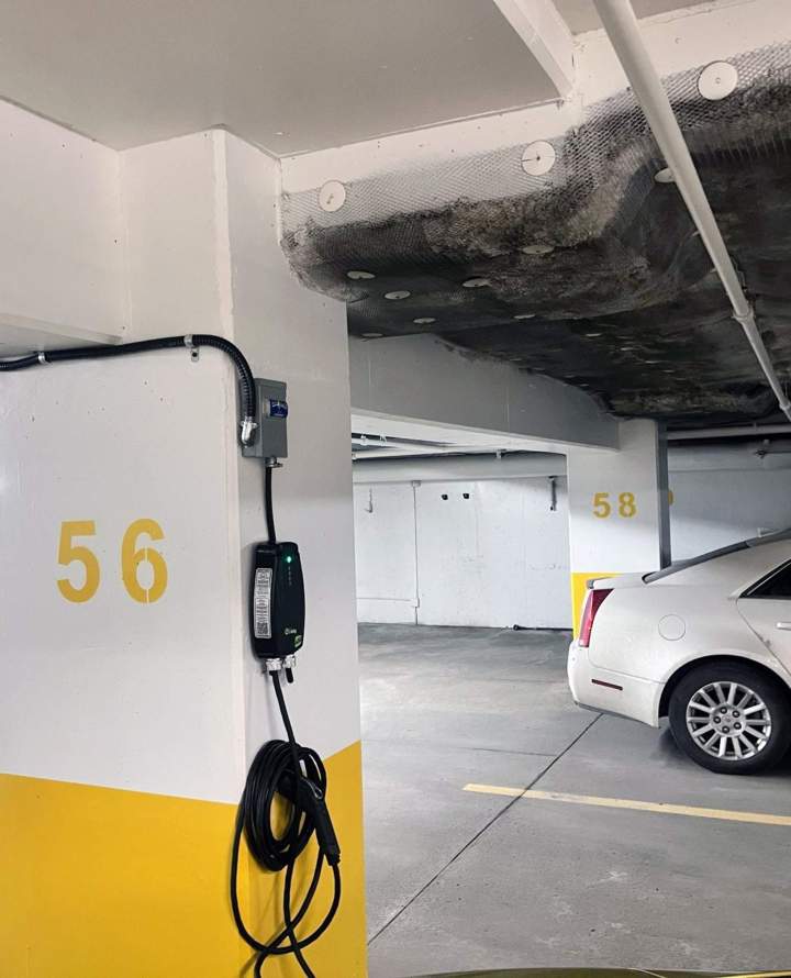 Installation borne véhicule électrique Gatineau