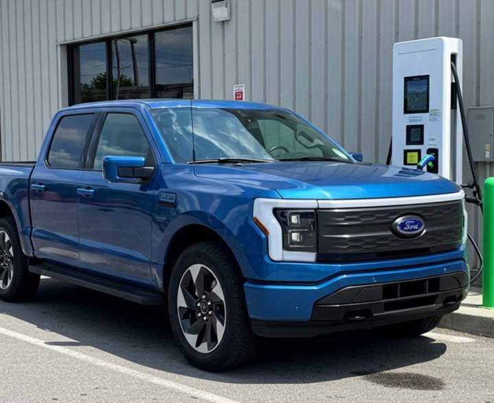 Electric vehicle charging station installation Gatineau
